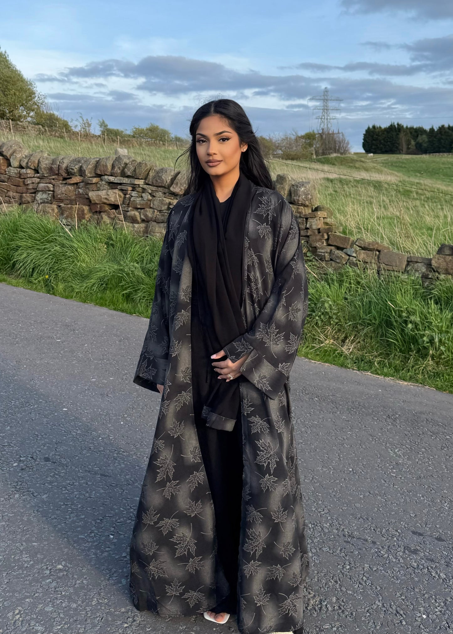 Zahira Patterned Open Abaya (Pre Order Only)
