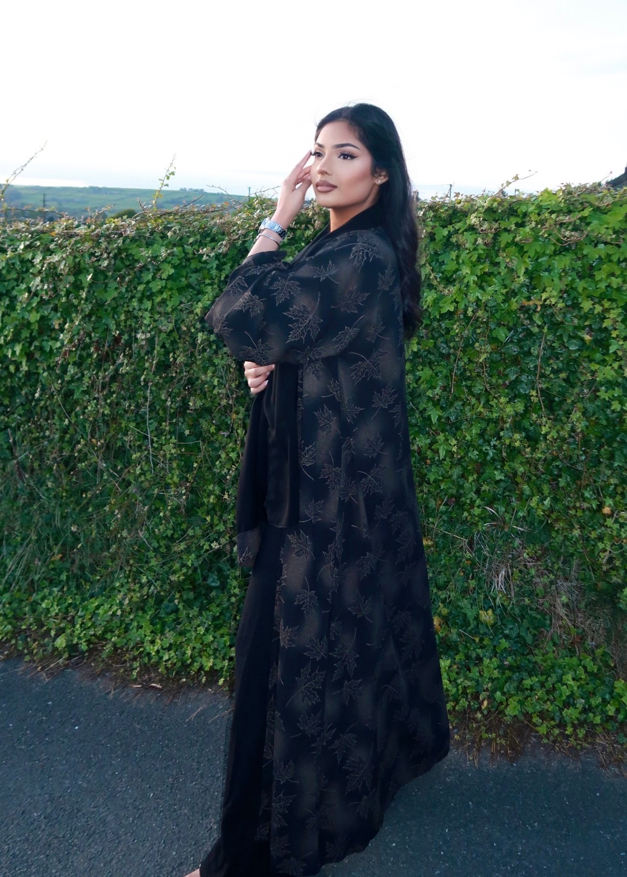Zahira Patterned Open Abaya (Pre Order Only)