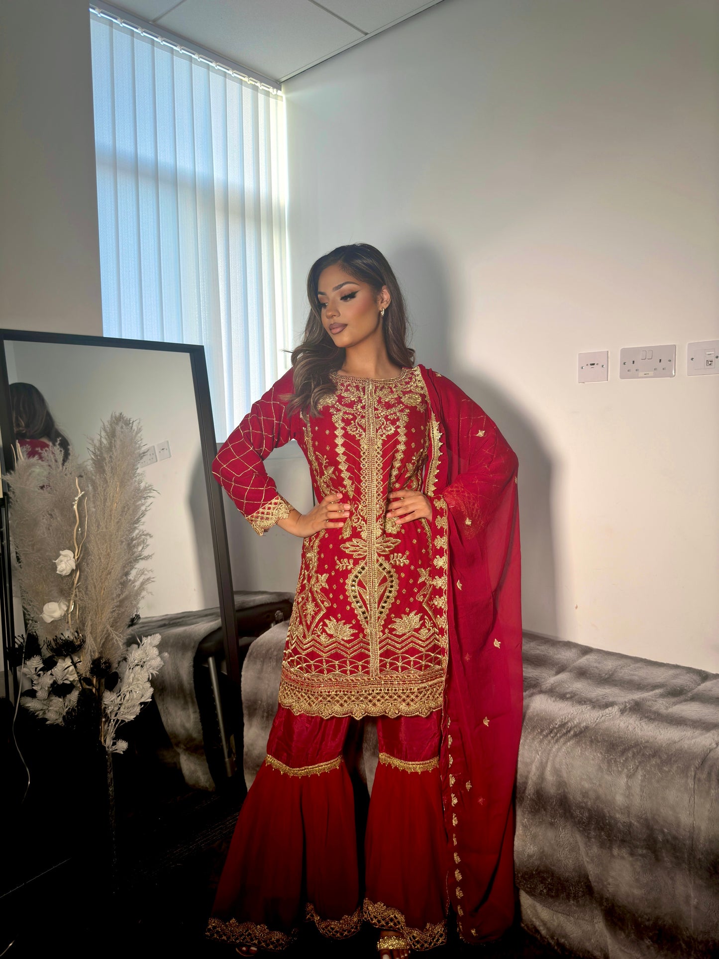 ROSE RED SHARARA