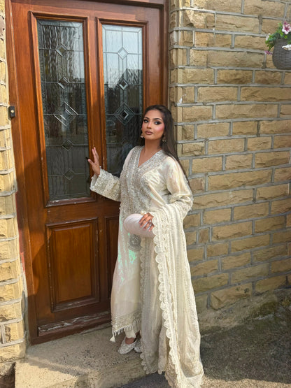 WHITE SEQUIN LONG KAMEEZ 3 PIECE SUIT