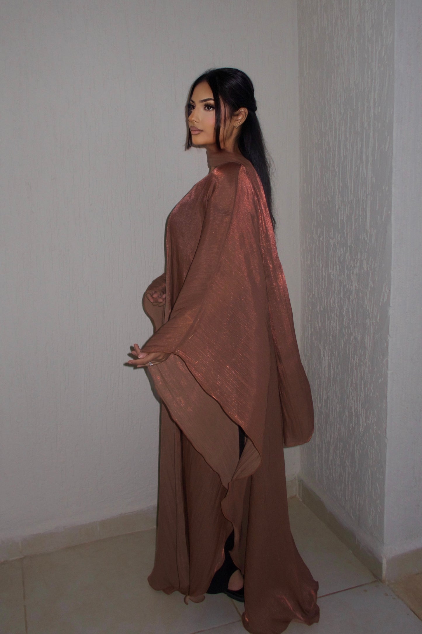 NOURAH ORGANZA CAPE OPEN ABAYA