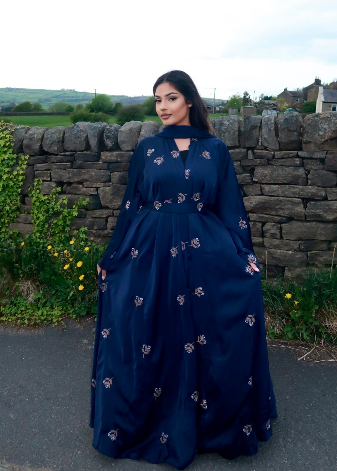 Arora Floral Abaya (Pre Order Only)