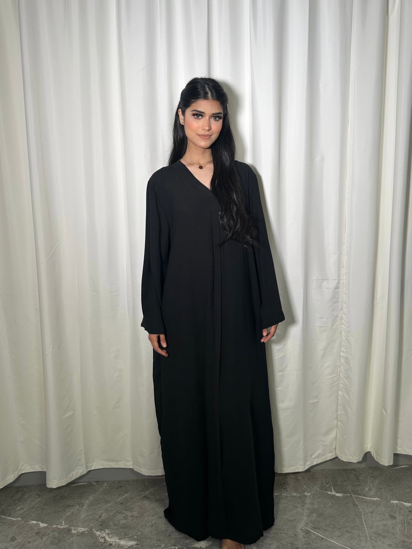 LINEN V NECK ABAYA