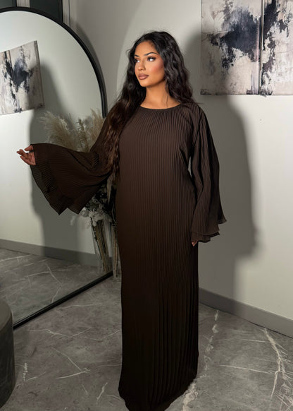 PLEATED FLARE SLEEVE MAXI
