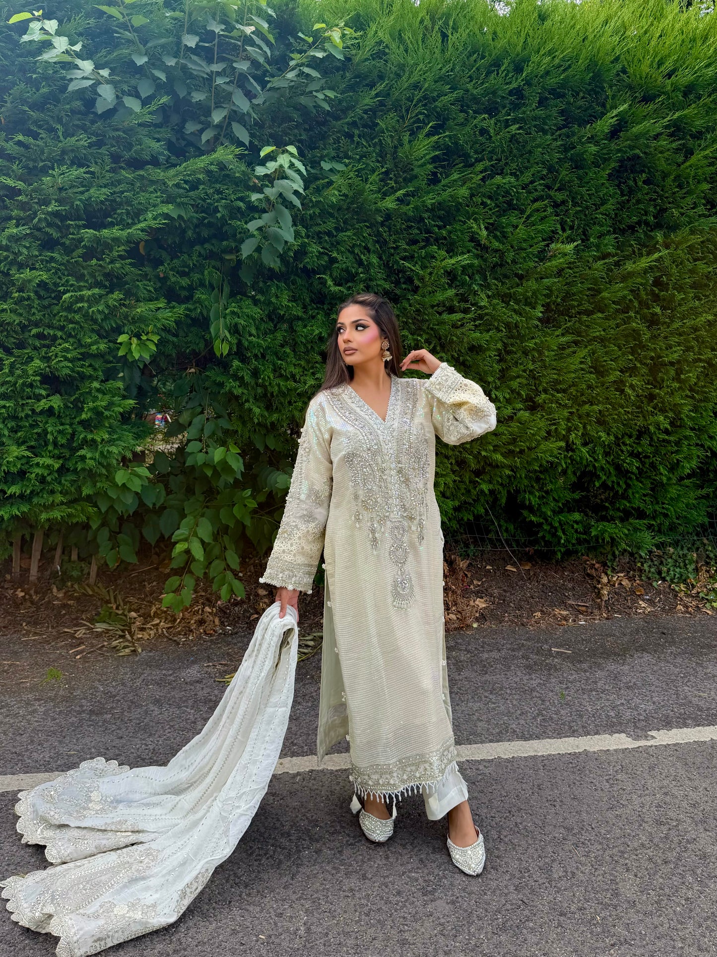 WHITE SEQUIN LONG KAMEEZ 3 PIECE SUIT