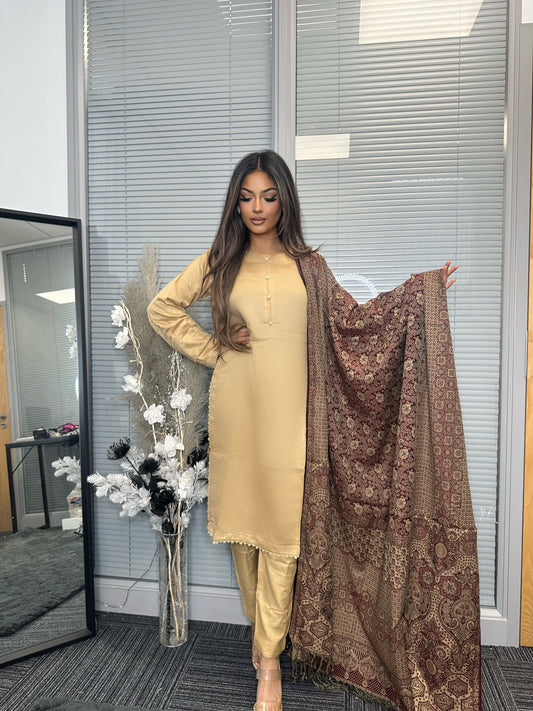 NUDE SHAWL SUIT