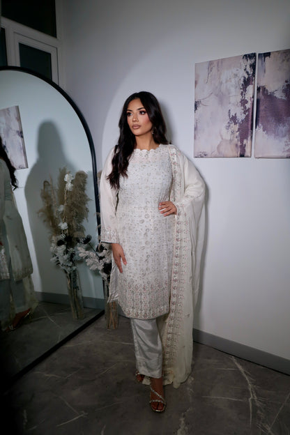 LAILA IVORY WHITE CHIFFON 3 PIECE SUIT