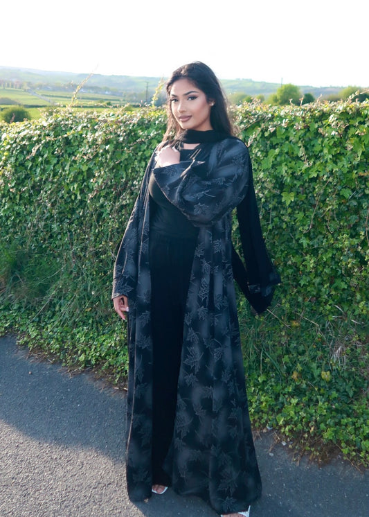 Zahira Patterned Open Abaya (Pre Order Only)