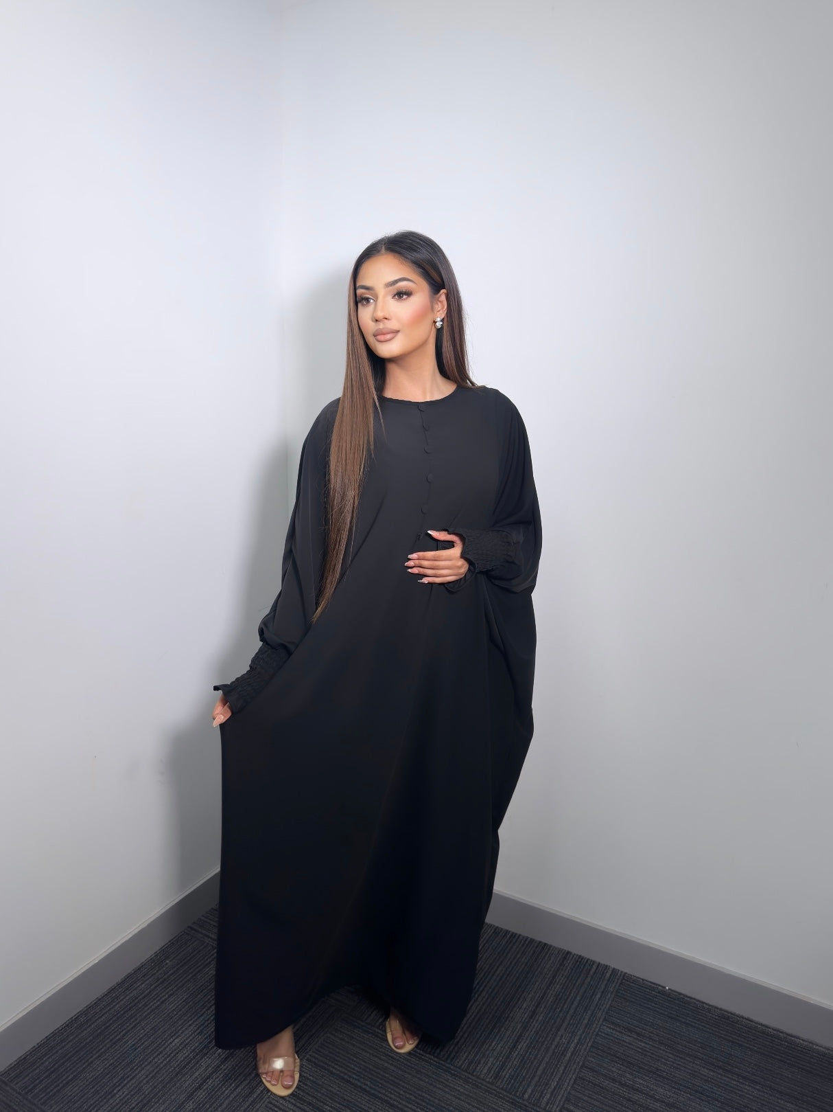 BUTTONED CLASSIC ABAYA